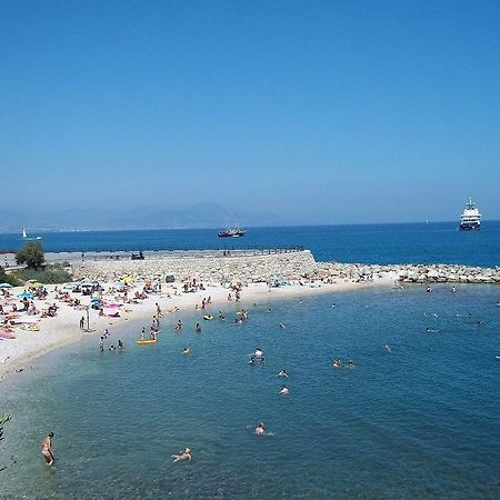 2 Bedroom Modern Apartment In Antibes With Sea View Exteriör bild