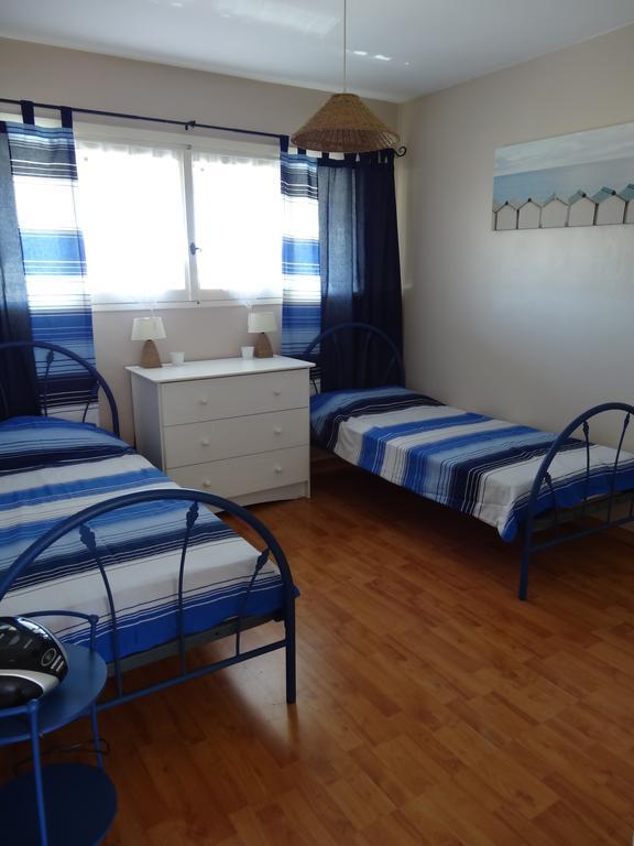 2 Bedroom Modern Apartment In Antibes With Sea View Rum bild